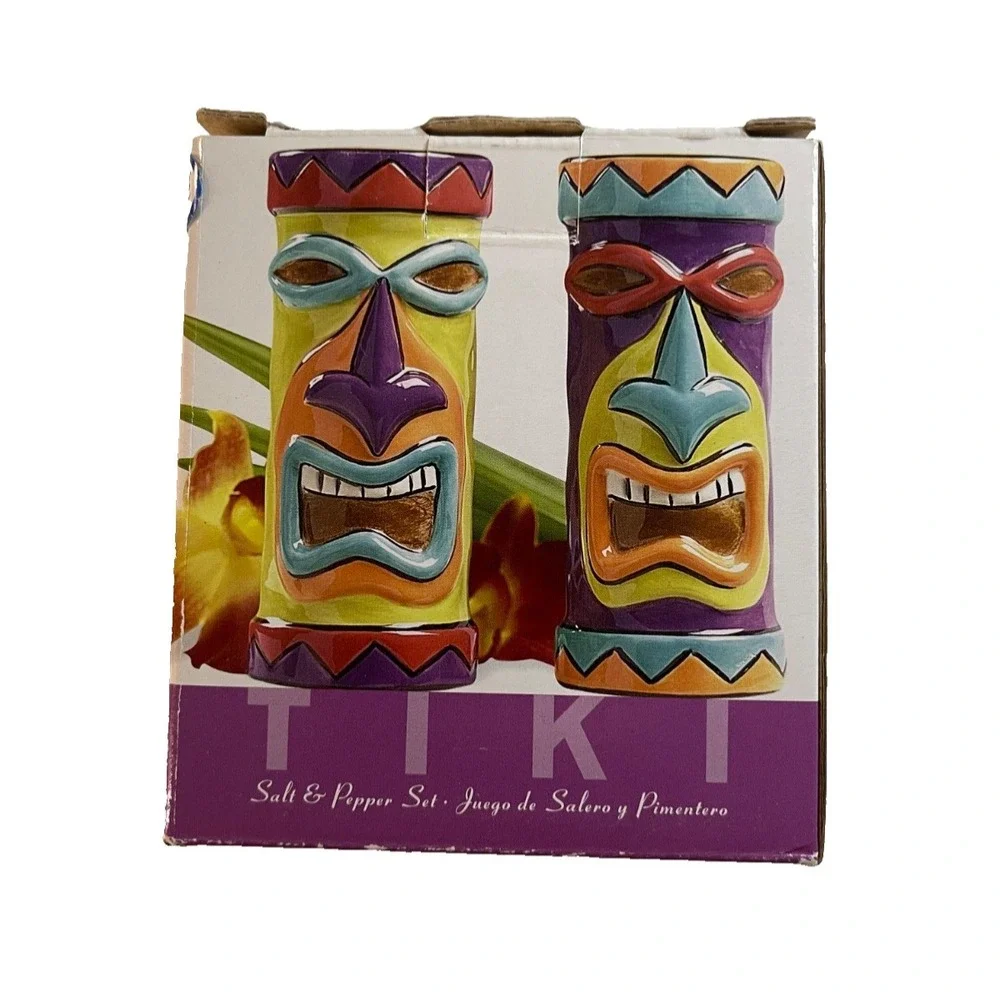 Clay Art Tiki Salt and Pepper Shakers Set In Box Unused Small bottom chip on one